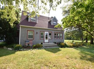 444 Kettle Moraine Dr, Eagle, WI 53119