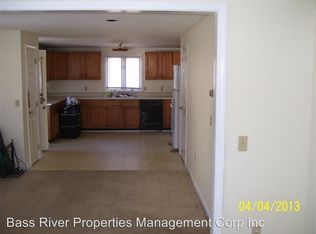 18 Hemeon Dr, West Yarmouth, MA 02673
