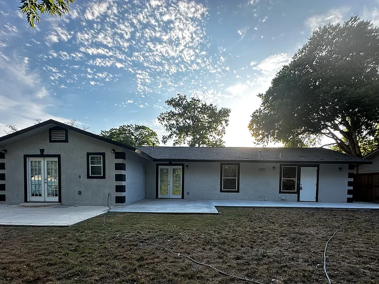 8426 Glen Ct — Photo 45