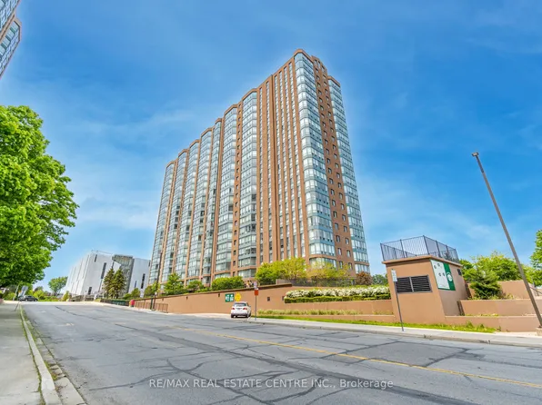 115 Hillcrest Ave Unit 811, Mississauga, ON L5B 3Y9