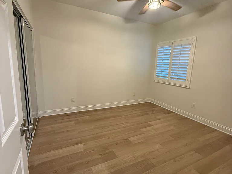 14401 Bloomfield Ave — Photo 18