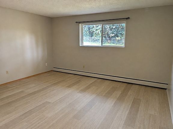 5th image of 8-3303 Caribou Dr NW #8