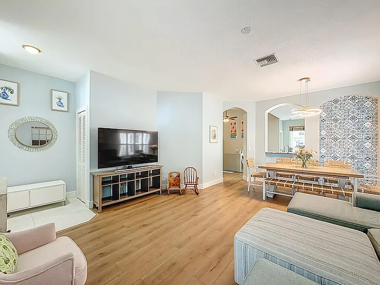 1143 Canoe Point — Photo 14