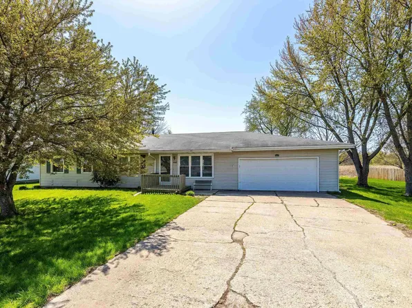 10043 Wolf Rd, Geneseo, IL 61254