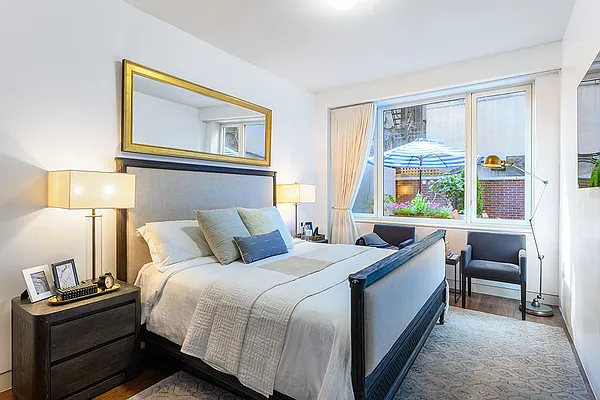 Sold by Nest Seekers International | media 6