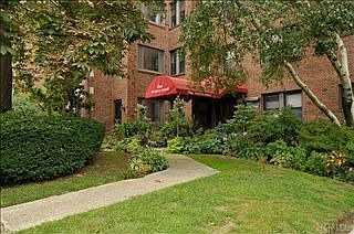 2nd image of 1 Franklin Ave APT 2B