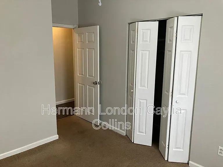 3856 Folsom Ave #2F — Photo 10