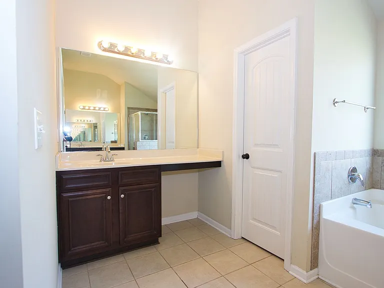 793 Kaitlyn Dr — Photo 28