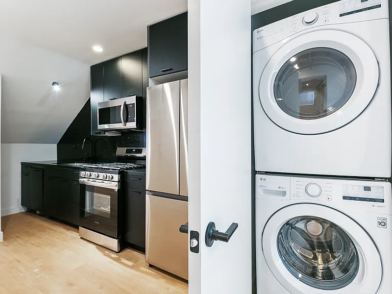 345 N Heliotrope Dr #A — Photo 3