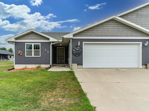 703 M Ave, Grundy Center, IA 50638
