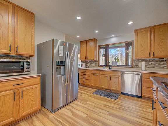 3rd image of 3600 N Woodbury Ln
