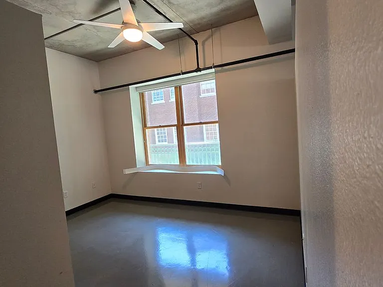 201 Arno St NE #204 — Photo 15