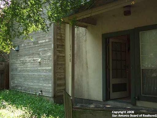 1st image of 1758 THOUSAND OAKS DR #0