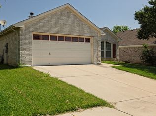 624 Bridle Trl, Saginaw, TX 76179