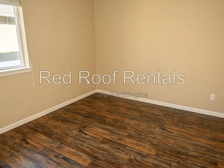 1441 Farina Loop SE — Photo 42