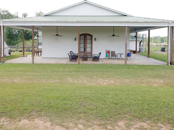 3052 C D Rayborn Rd, Jayess, MS 39641