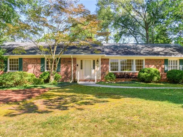 3431 York Rd, Winston Salem, NC 27104