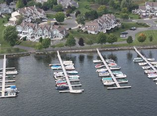 16 Lakeview Rd, Saratoga Springs, NY 12866