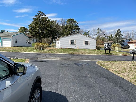 4th image of 14 Caribou Dr #70
