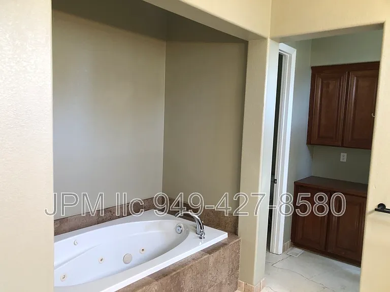 3000 Granite Pointe Dr — Photo 14