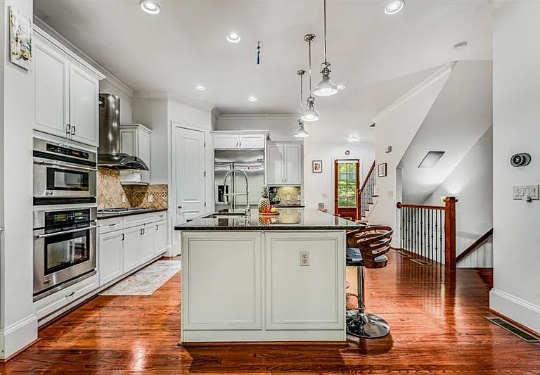395 Laurent St NW #6 — Photo 13