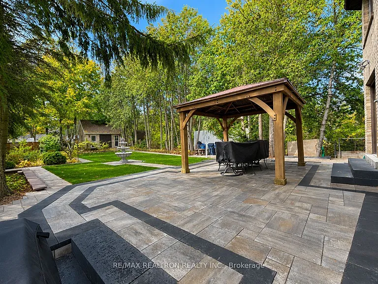 322 Morrish Rd #BASEMENT — Photo 8