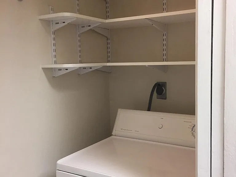 Laundry Room 2