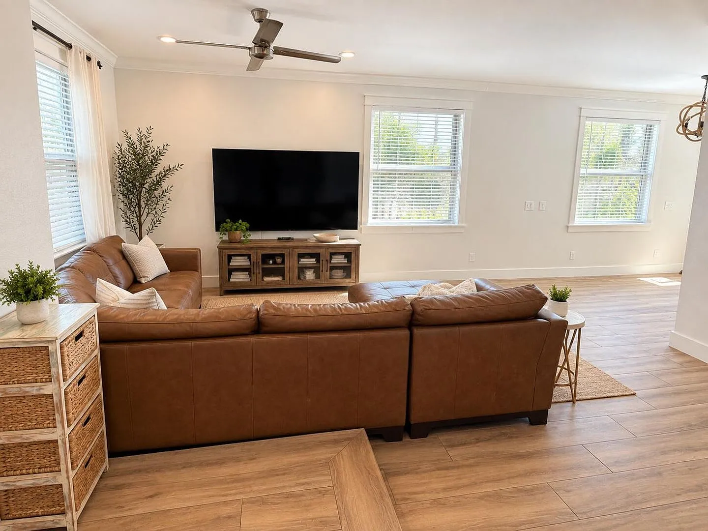605 SW 5TH Avenue 605, Fort Lauderdale, FL 33315 — Photo 3