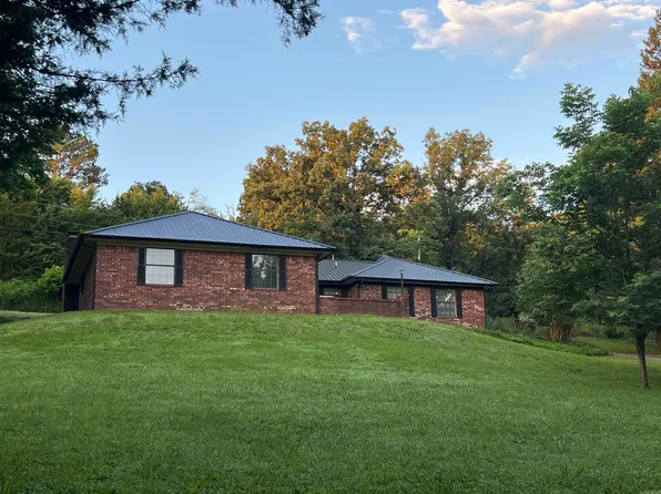827 W 13th St, Waldron, AR 72958