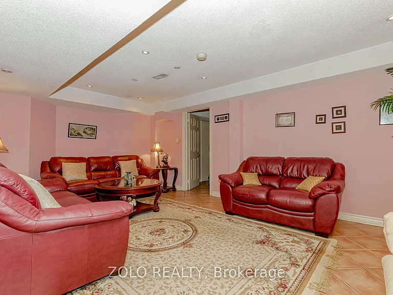 1474 Rosemanor Dr — Photo 8