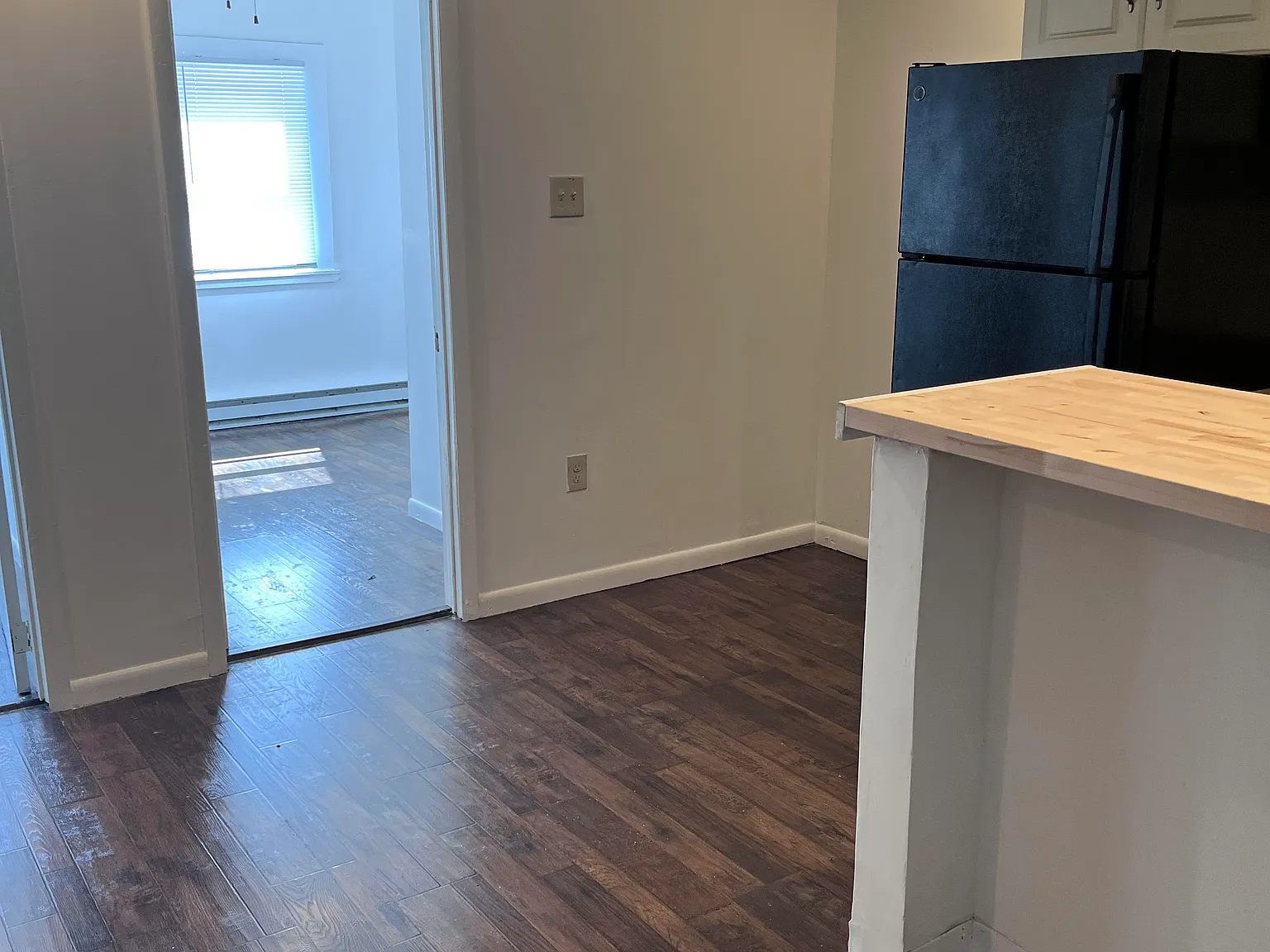 2 bed, 600 sqft, $1,025 — Photo 2