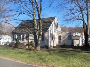 18 W Roosevelt Dr, Ansonia, CT 06401