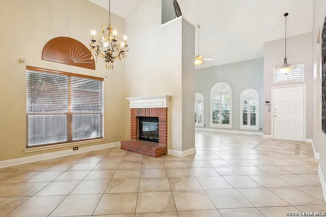 4 bed, 2.5 bath, 2968 sqft, $2,100 — Photo 3