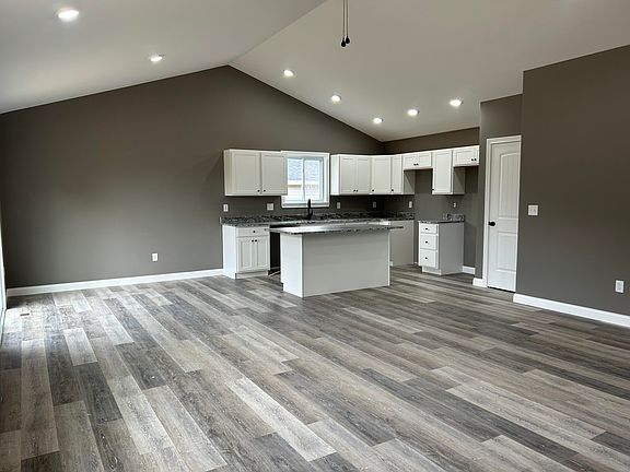 5th image of 108 Mourning Dove Dr