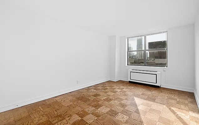 Rented by CitySites Real Estate Group | media 19