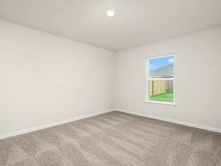 Delano Estates — Photo 12