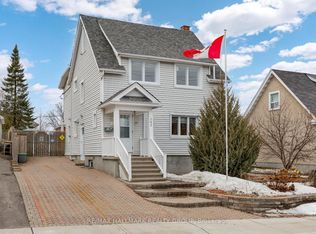 162 Loretta Ave N, Ottawa, ON K1Y 2J8