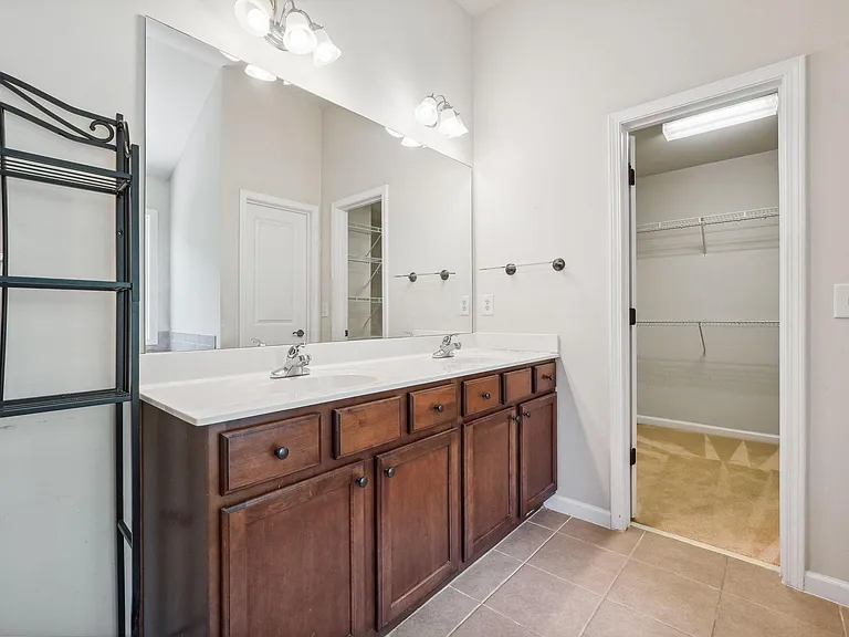 4450 Dartford Rd — Photo 31