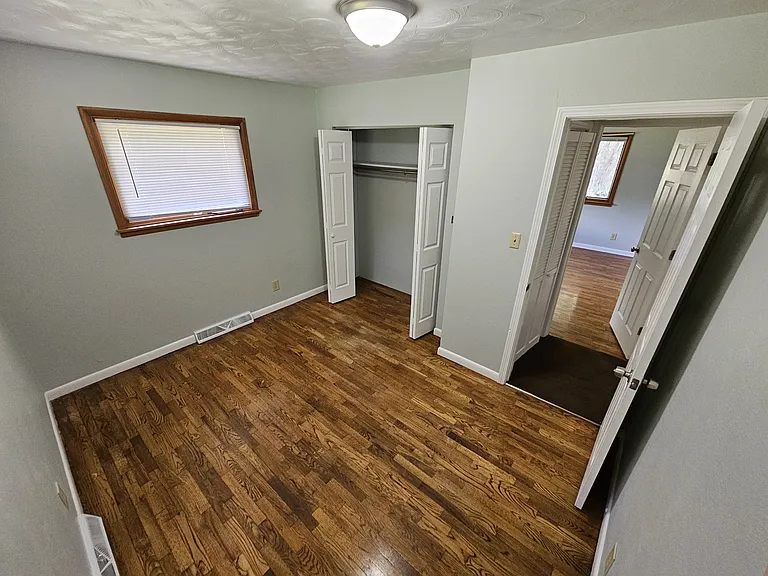 56658 Elm Ridge Rd — Photo 2