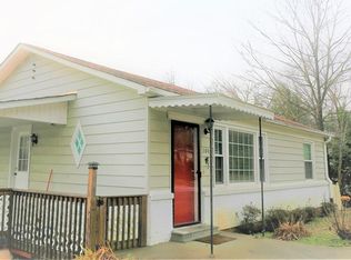 204 E 3rd Ave, Easley, SC 29640