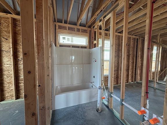 5th image of 2607 Falcon Ridge Dr