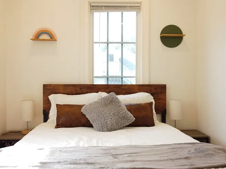 87 Stephen St #1C — Photo 80