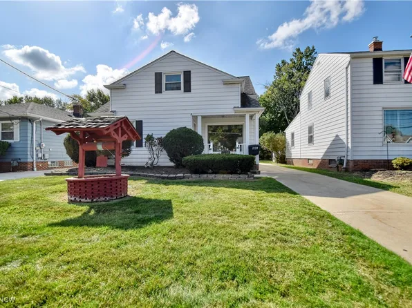 1132 Lander Rd, Mayfield Heights, OH 44124