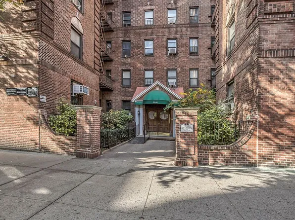 3540 82nd St APT 4D, Flushing, NY 11372