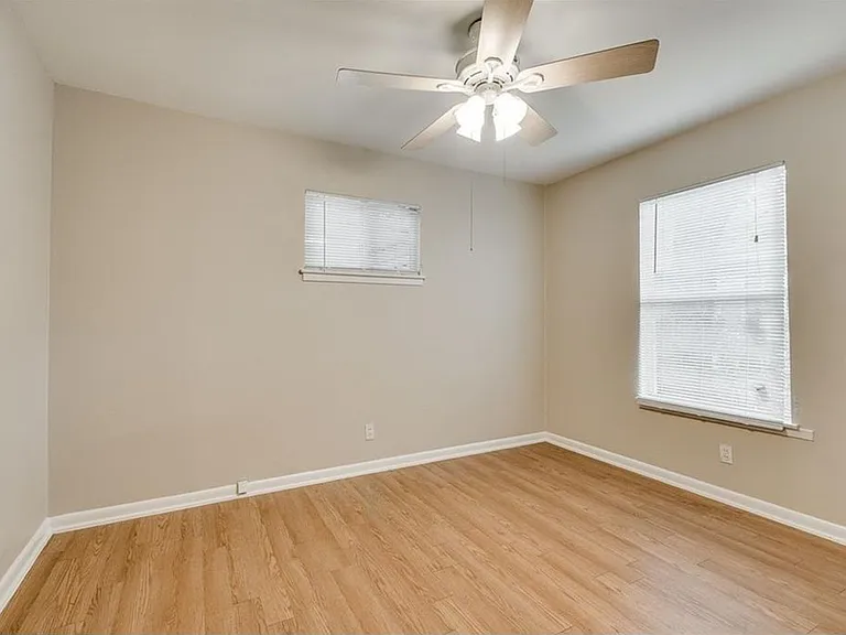 404 Franklin Blvd #A — Photo 15