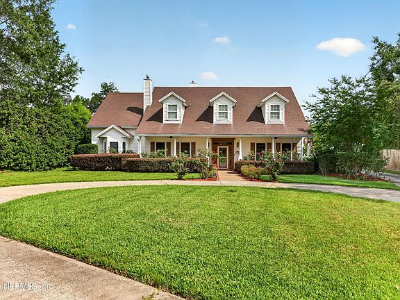 2nd image of 1806 LAKEDGE Drive