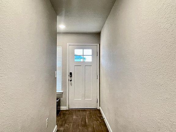 4th image of 3000 Maryanne Ln