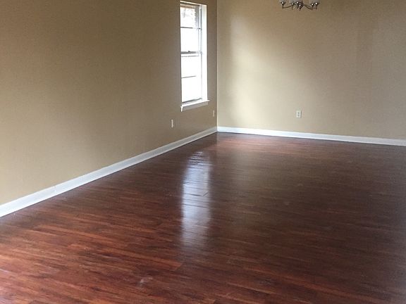 2nd image of 2215 Starlite Dr