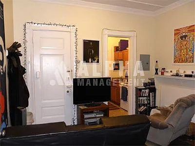 2 bed, 1.0 bath, $3,350 — Photo 3
