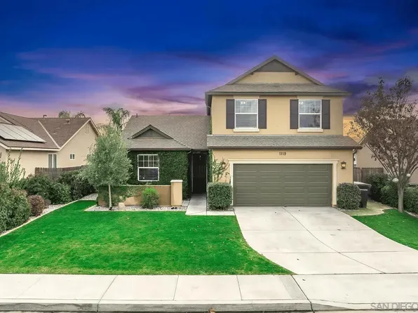 1119 W Muir Way, Hanford, CA 93230